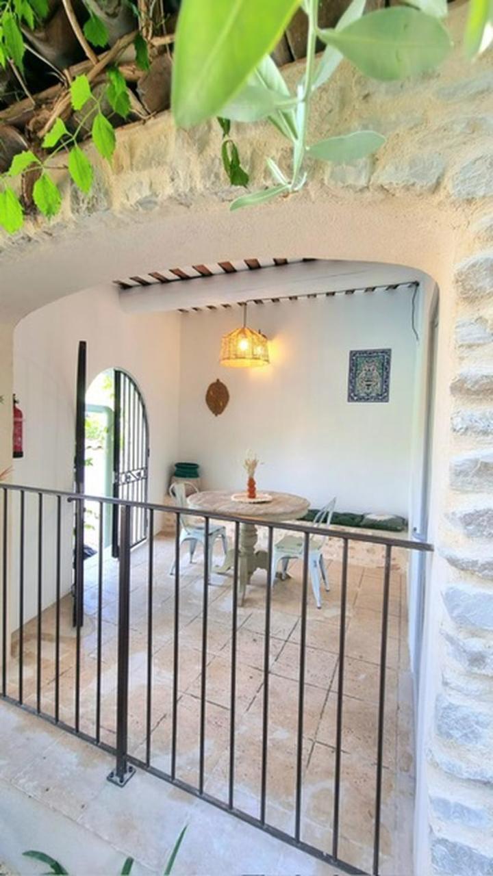 Villa Oasis En Provence Luberon Pierrevert Exterior foto